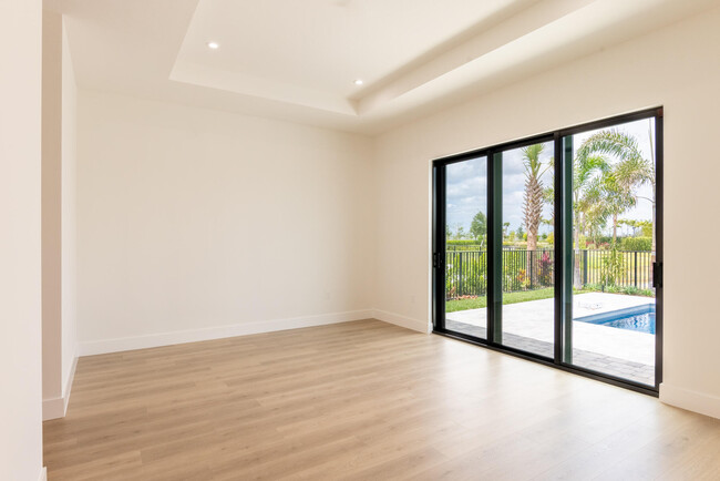 Building Photo - 12705 Solana Bay Cir