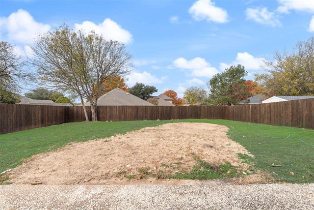 Building Photo - 516 Roberts Dr