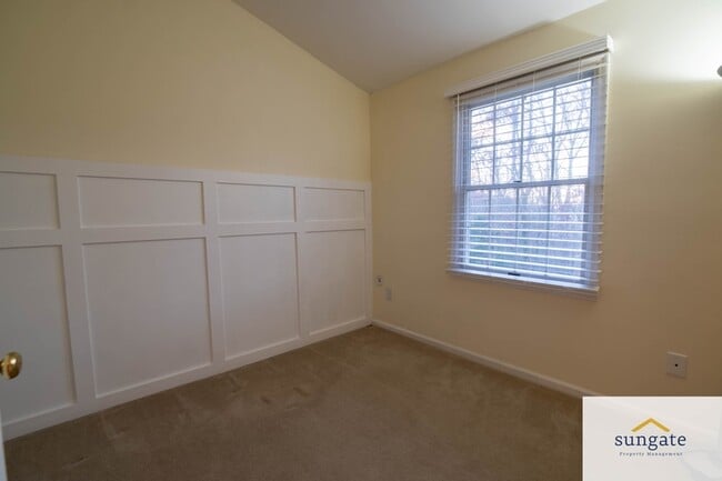 Building Photo - 1016 Arborwood Pl