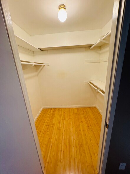 Building Photo - 3961 Via Marisol