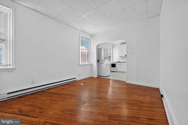 Building Photo - 1438 S 13th St