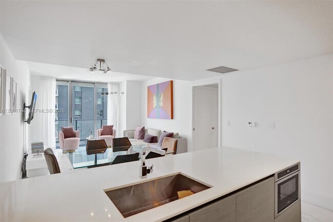 Building Photo - 1300 S Miami Ave