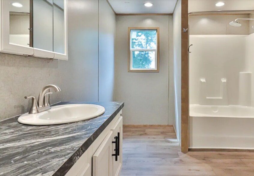 Building Photo - 3816 Colony Ct