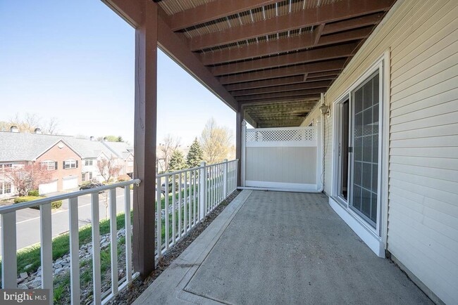 Building Photo - 234 Lookout Pl