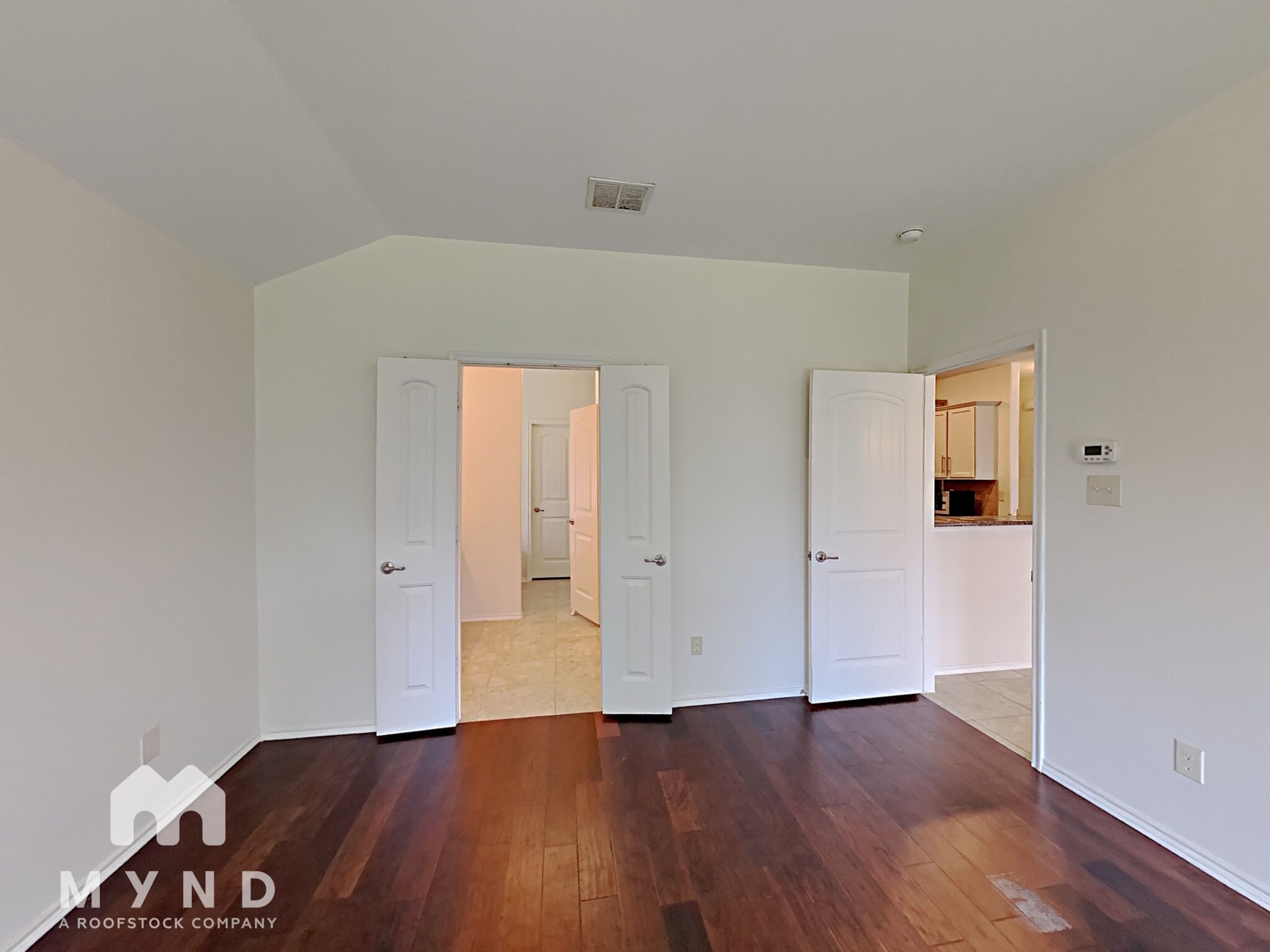 Building Photo - 5591 Coventry Drive