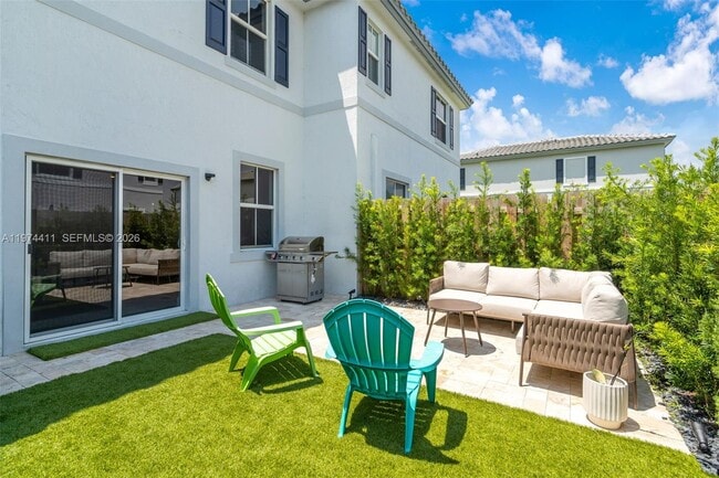 Building Photo - 11927 NW 46th St