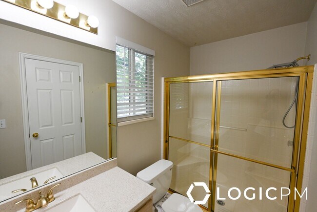 Building Photo - 4616 S Zenia Mdws Ct