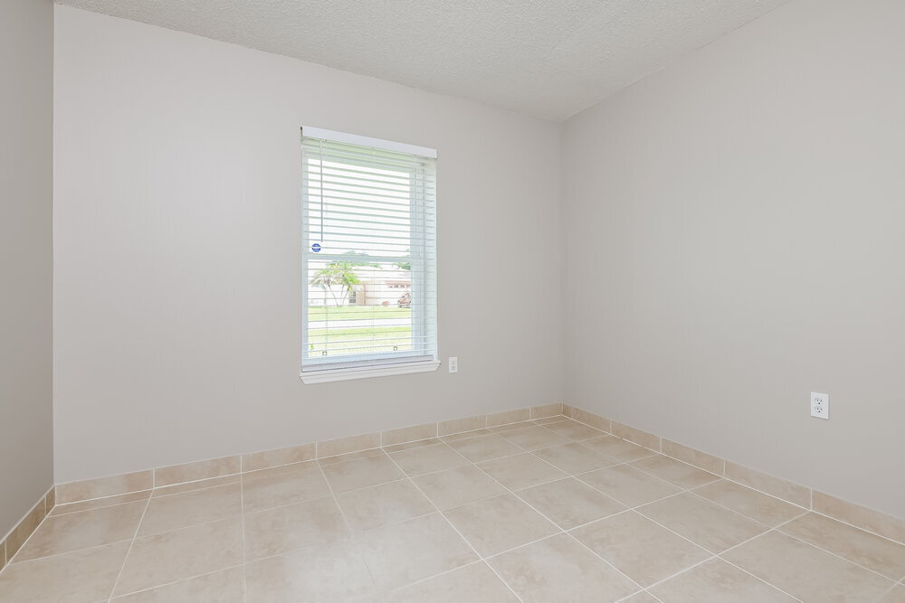 Building Photo - 264 Magellan Dr