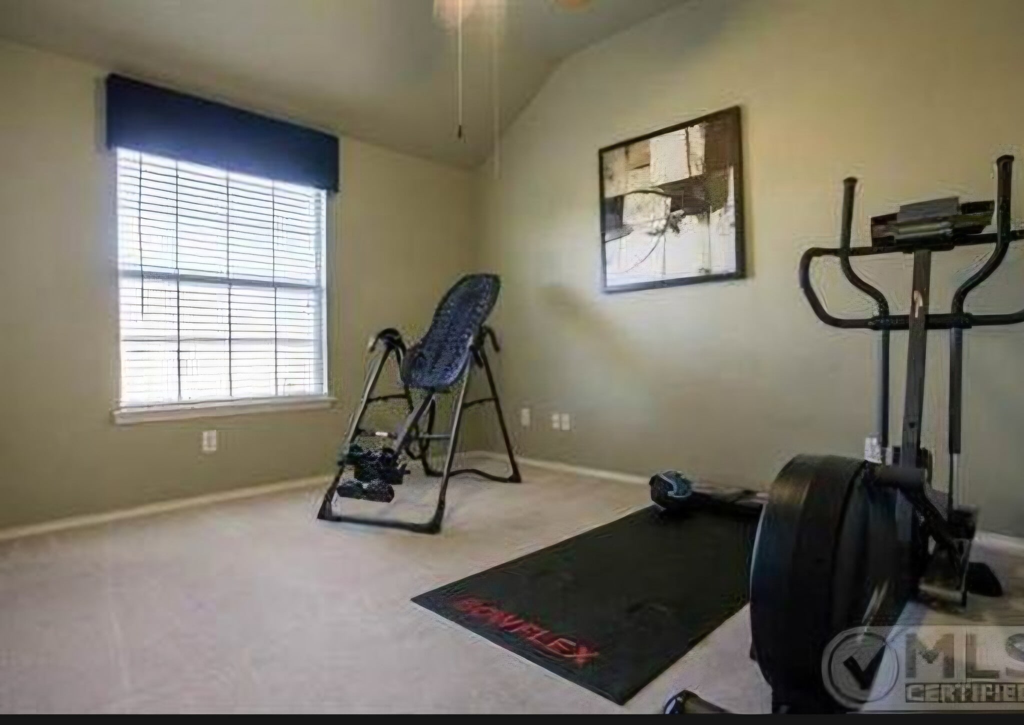 Building Photo - 8864 Kennsington St