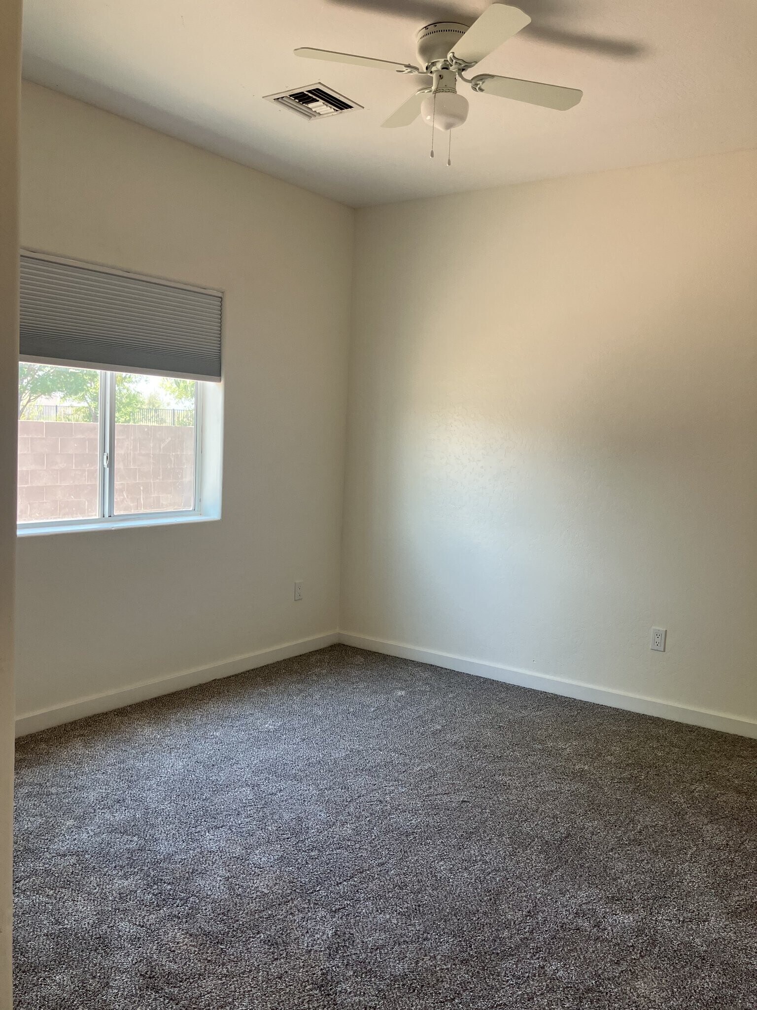 Building Photo - 720 S 600 W