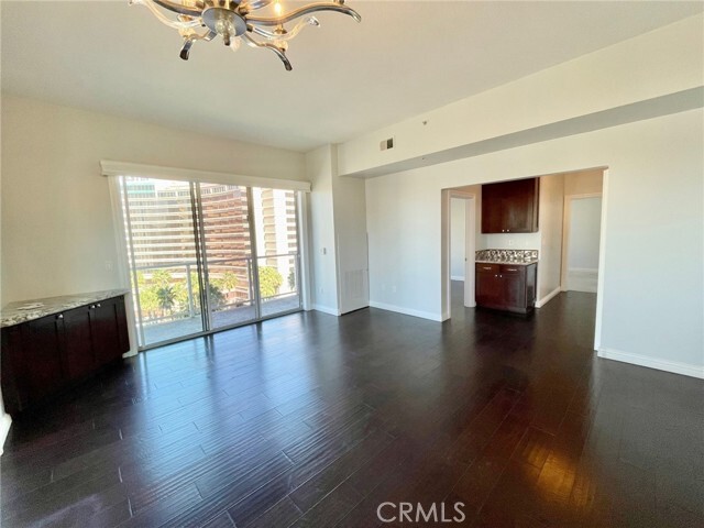 Building Photo - 388 E Ocean Blvd