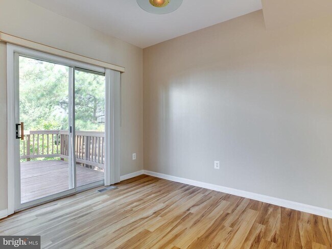 Building Photo - 6704 Dorothy Giles Ct