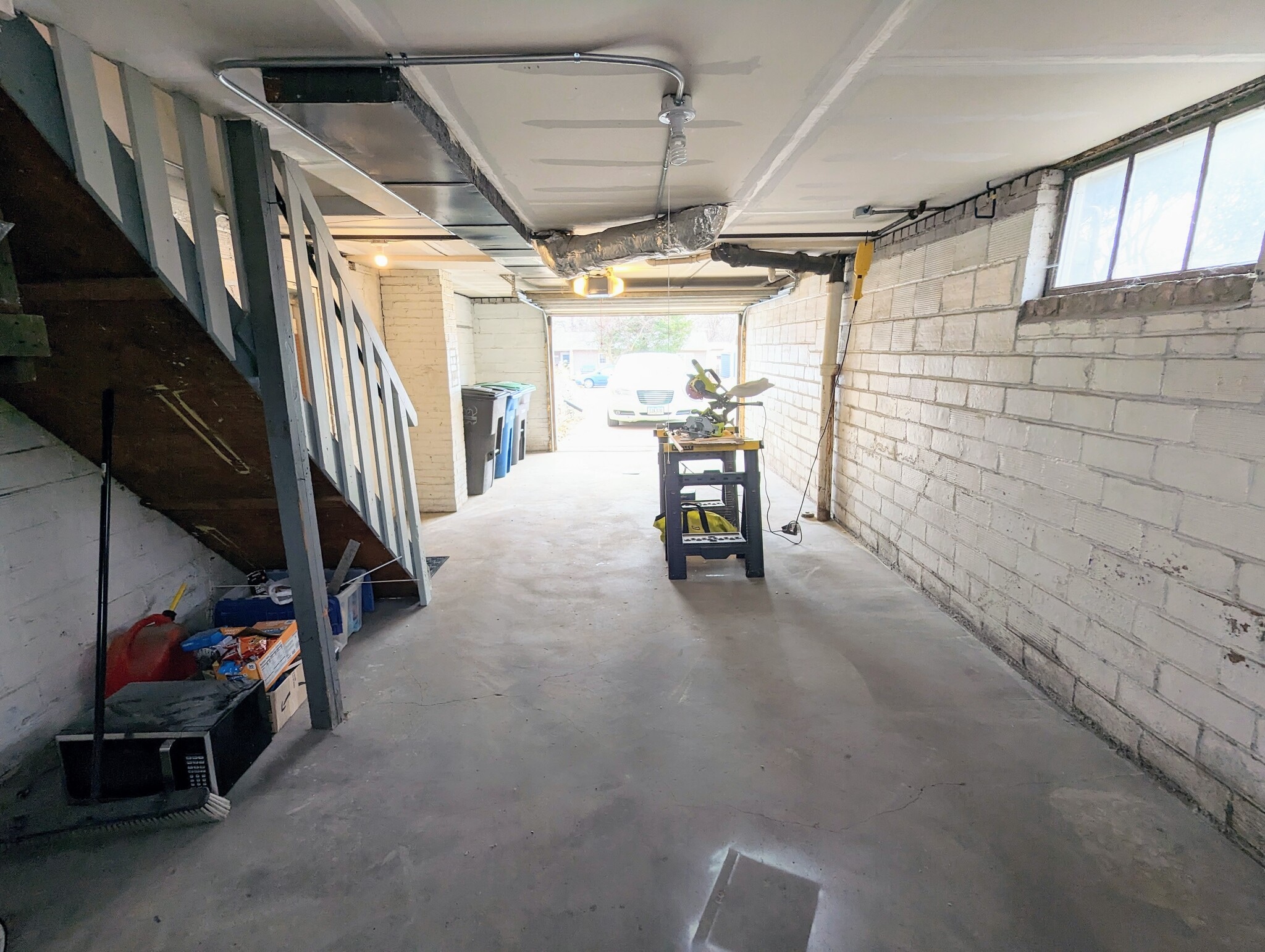 2 car deep garage - 3607 Franklin Ave