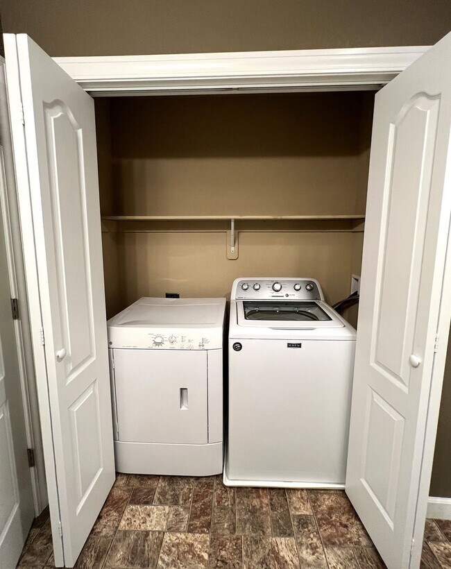 Building Photo - SEE IT NOW: Spacious 2-Bedroom Townhome wi...