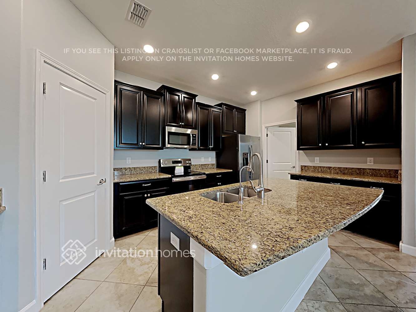 Building Photo - 13928 Snowy Plover Ln