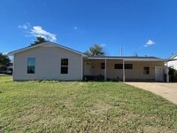 Building Photo - 702 NW 34th St