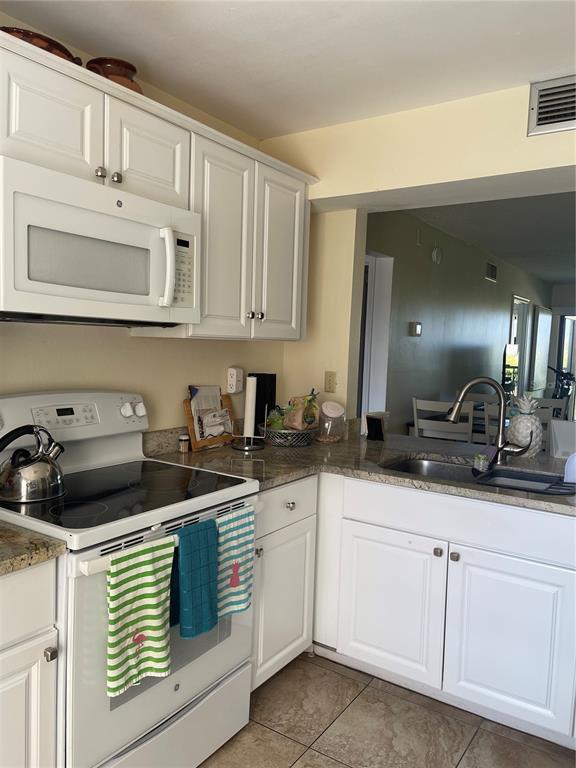 Building Photo - 6343 Palma Del Mar Blvd S