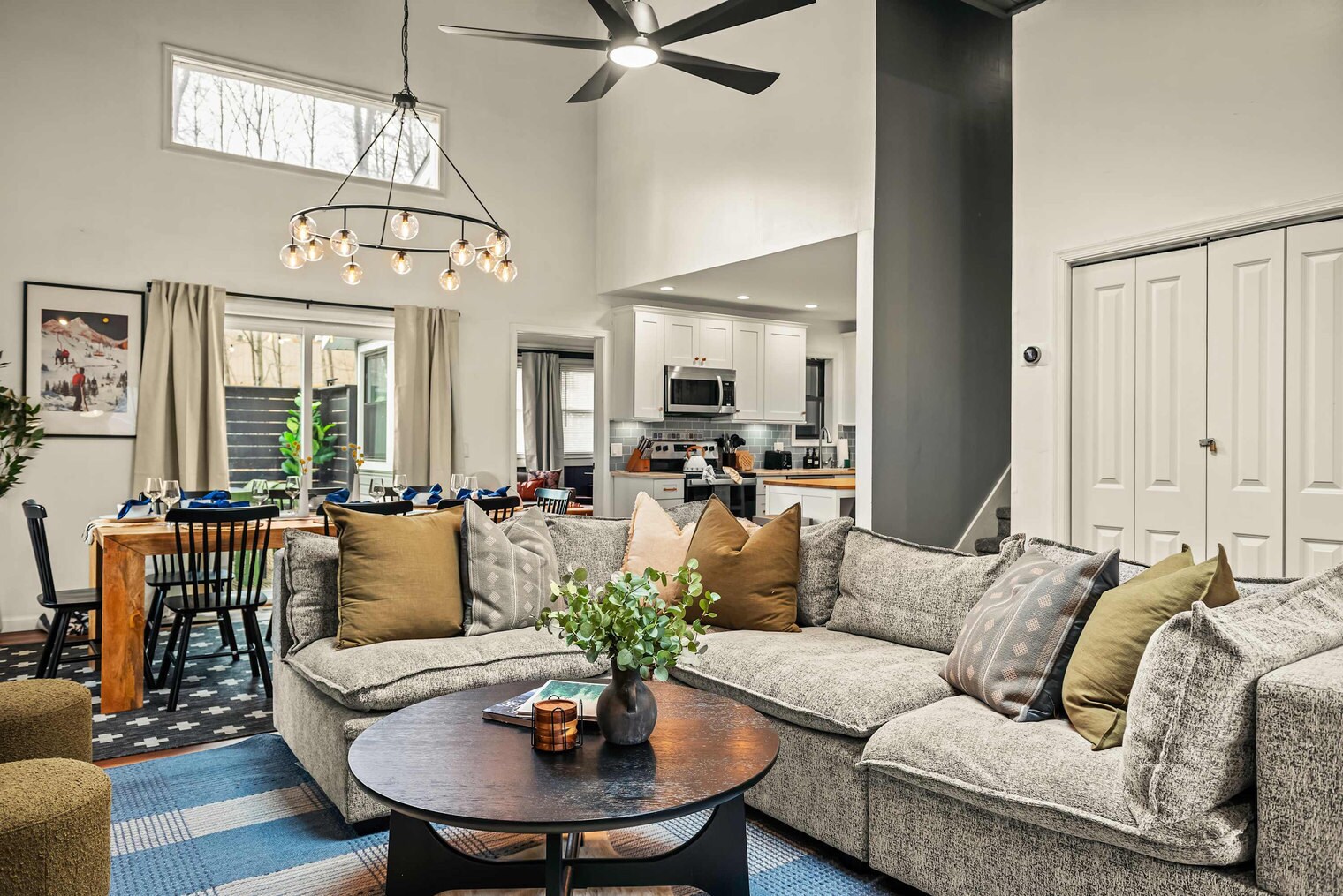Building Photo - 8499 Bumble Bee Way