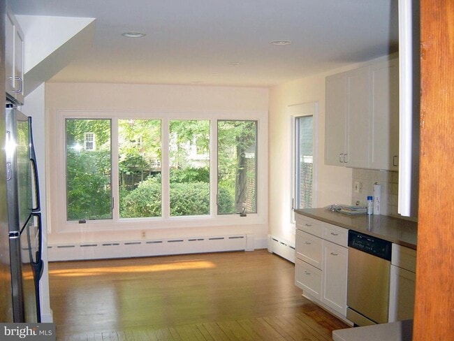 Building Photo - 4602 De Russey Pkwy