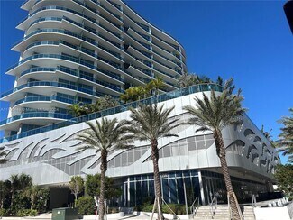 Building Photo - 17550 Collins Ave