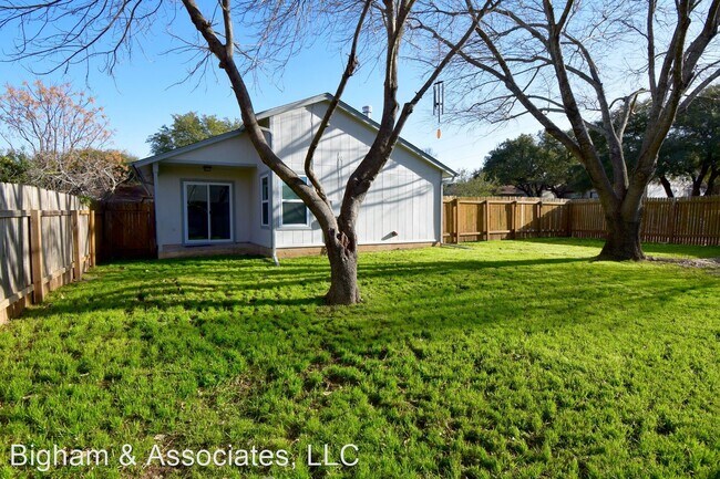 Building Photo - 3 br, 2 bath House - 12700 Lasalle Dr