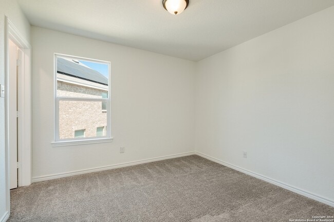 Building Photo - 118 Kyle Cove