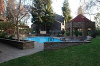 Building Photo - SAN JOSE WEST - Beautiful updated 2 BR 2 ...
