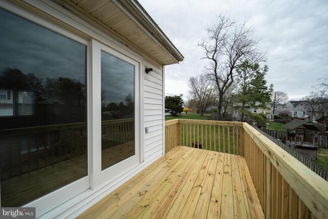 Building Photo - 11209 Caroline Ave