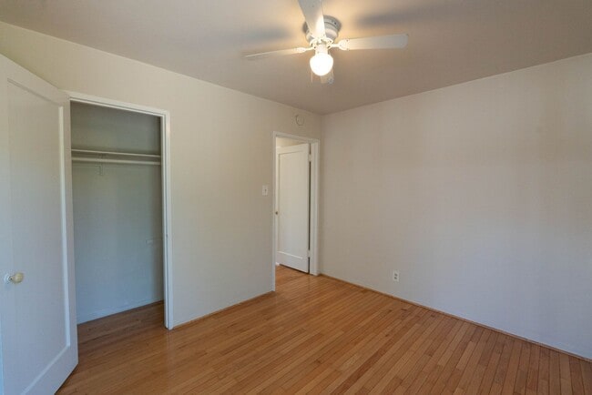 Building Photo - House in Great Sunnyvale Location w/Large Yard & Gardener