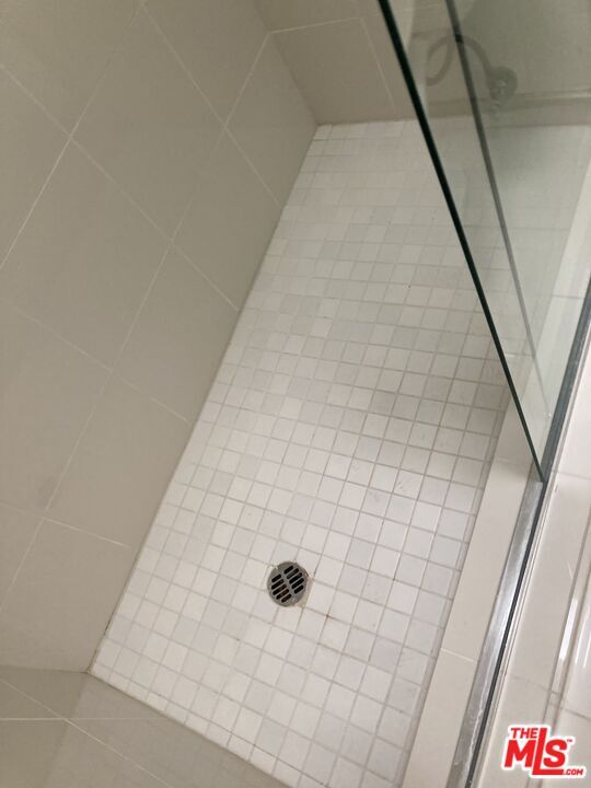 Building Photo - 1033 6th St