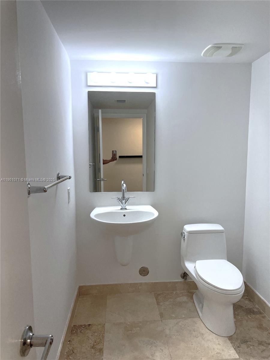 Building Photo - 41 SE 5th St