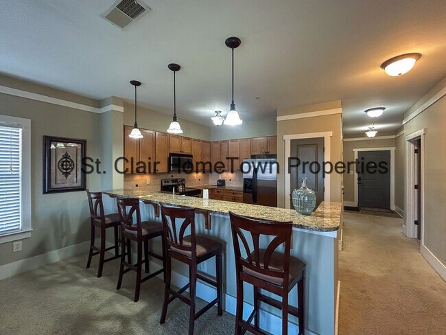 Building Photo - Furnished Condo on Logan Martin Lake