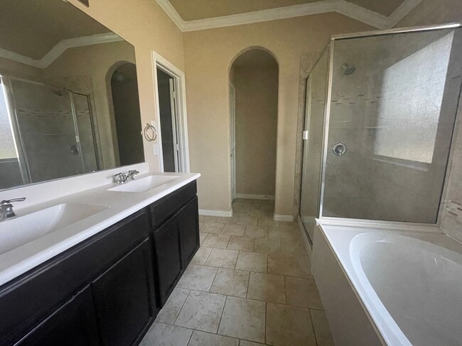 Building Photo - 6401 Alabaster Dr