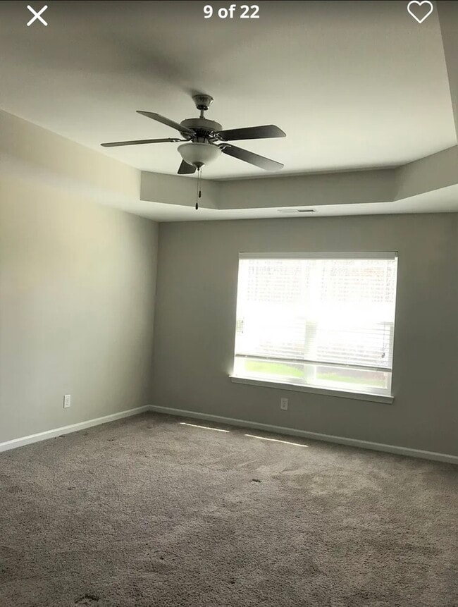 Building Photo - 2405 Bearded Iris Ln