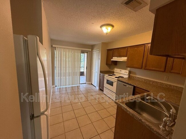 Building Photo - 5649 Struthers Ct