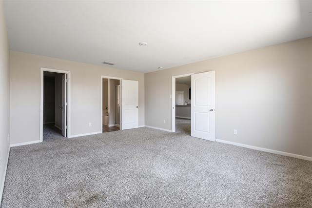 Building Photo - 627 Aqueduct Dr