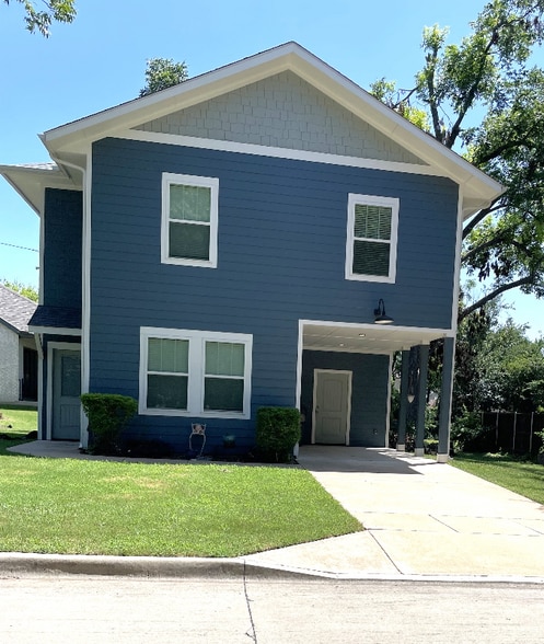 Building Photo - 600 Barnes St