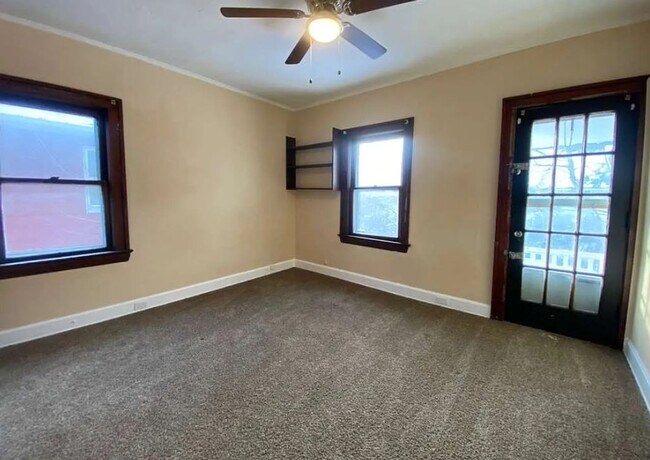 Building Photo - Welcome to your next home!