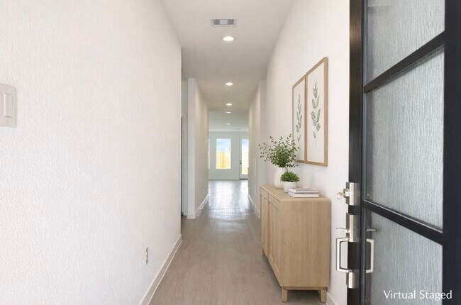 Building Photo - 31906 Blossom Ln