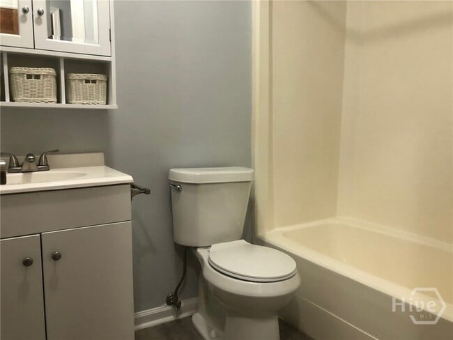 Building Photo - 120 Harmon Creek Dr