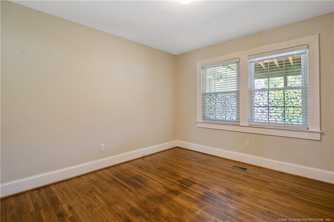 Building Photo - 209 N Churchill Dr