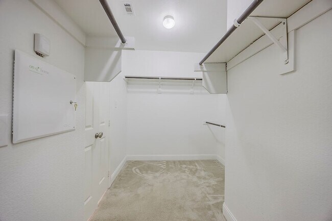 Building Photo - 15516 Mayflower Trail