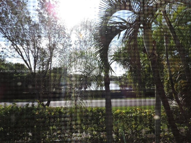 Building Photo - 1331 S Franklin Ave