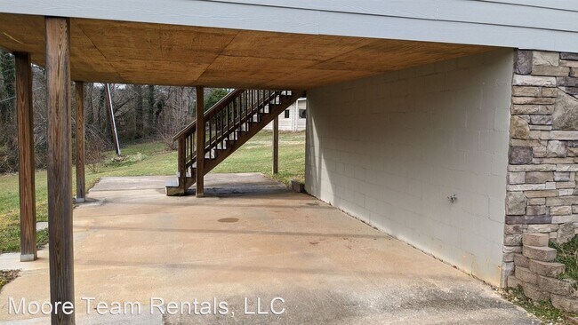 Building Photo - 1 br, 1 bath House - 114 Bumont Drive