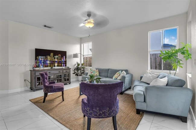 Building Photo - 16605 SW 55th Terrace