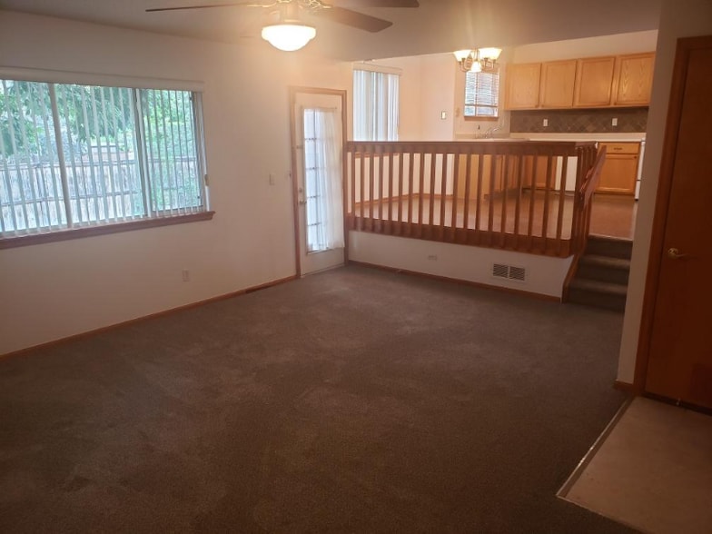 Building Photo - 9516 S Castle Ridge Cir