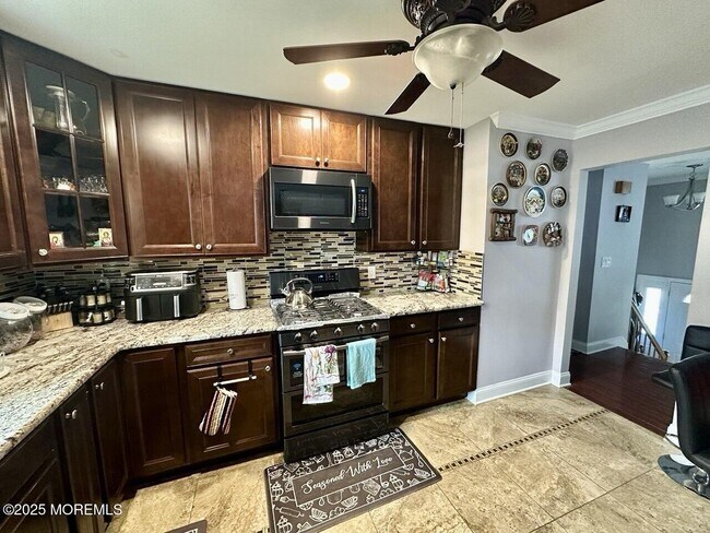 Building Photo - 15 Bristlecone Dr