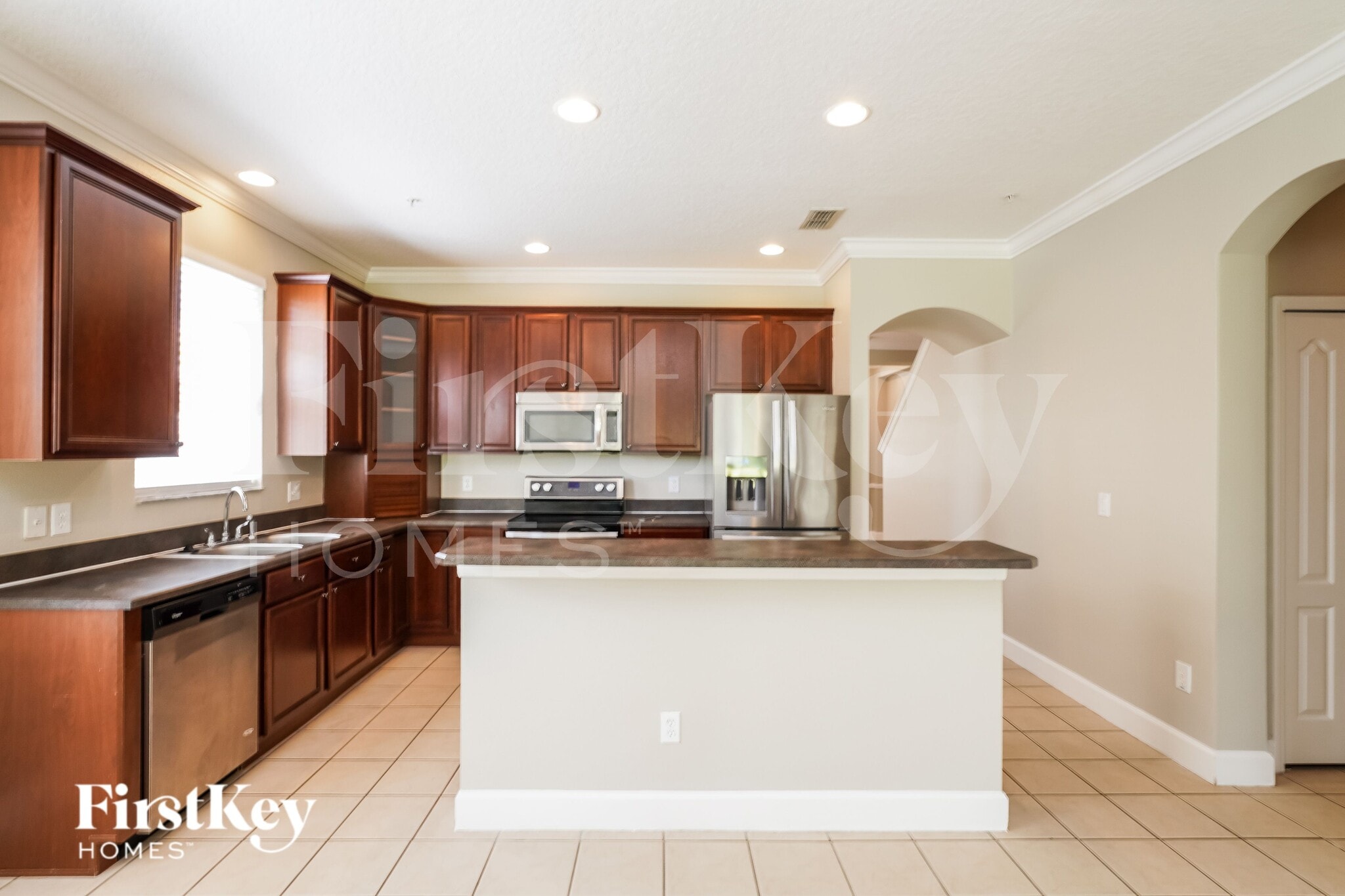 Building Photo - 9885 Moss Rose Way