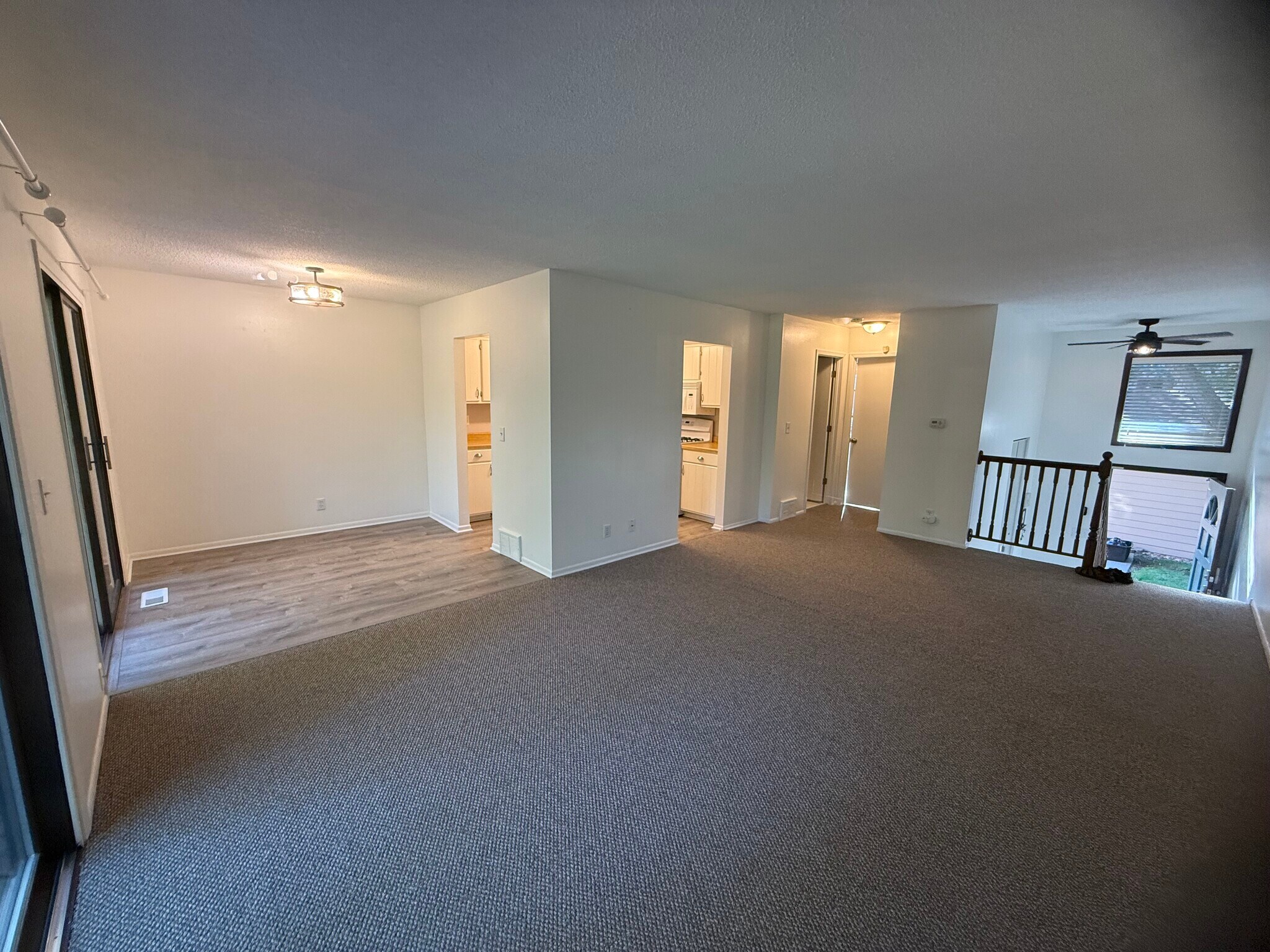 Building Photo - 240 W Eagle Lake Dr