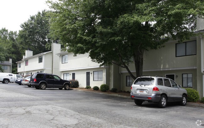 Building Photo - 1465 Grant Cir